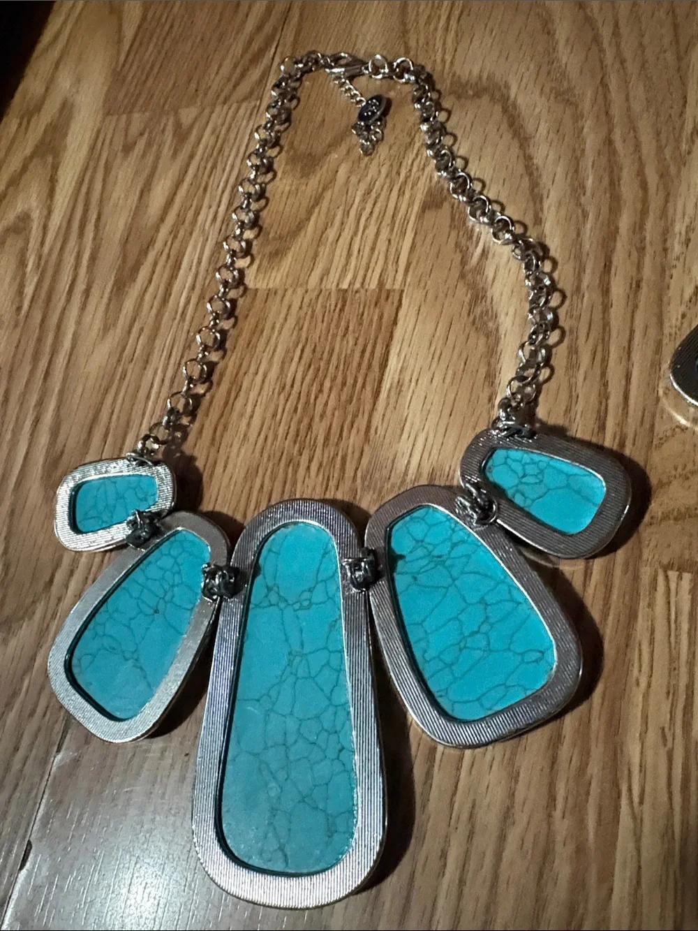 PAPARAZZI MONUMENTAL ZI COLLECTION WITH MATCHING EARRINGS SET